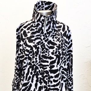 Zenergy by Chicos windbreaker, Size 2